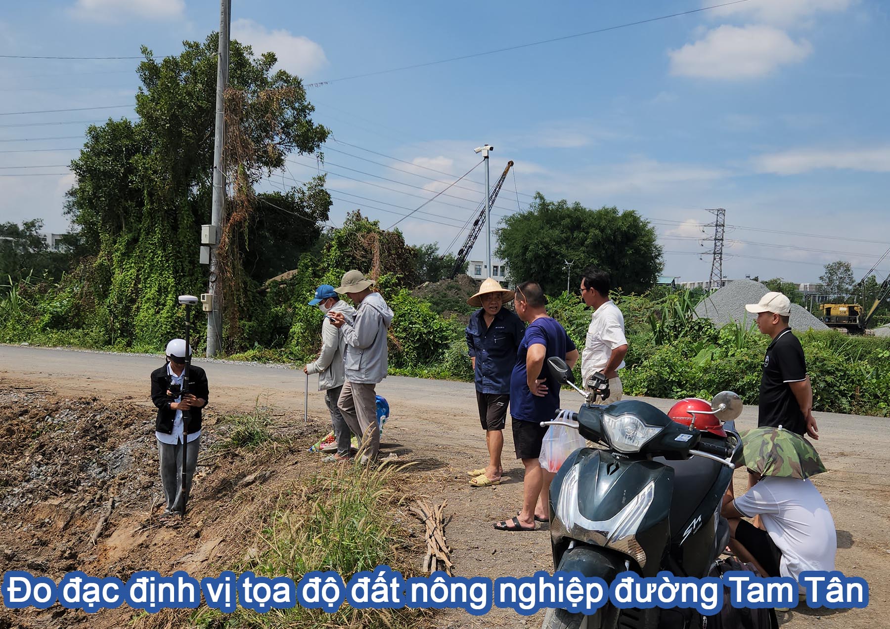 Đo đạc định vị tọa độ đất n&ocirc;ng nghiệp đường Tam T&acirc;n.jpg (545 KB)
