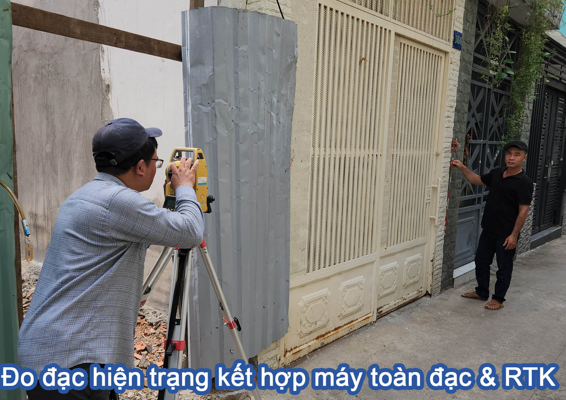 Đo đạc hiện trạng kết hợp máy toàn đạc & RTK.jpg (469 KB)