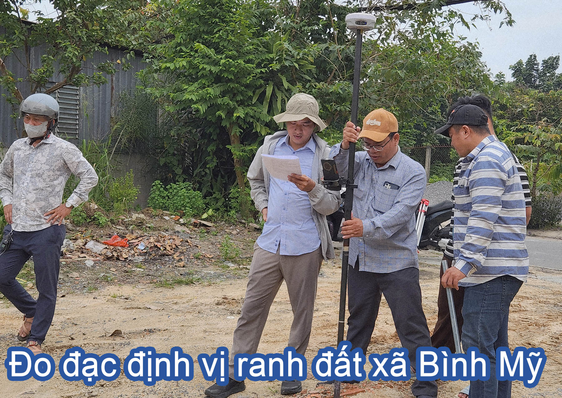Đo đạc định vị ranh đất xã Bình Mỹ.jpg (622 KB)