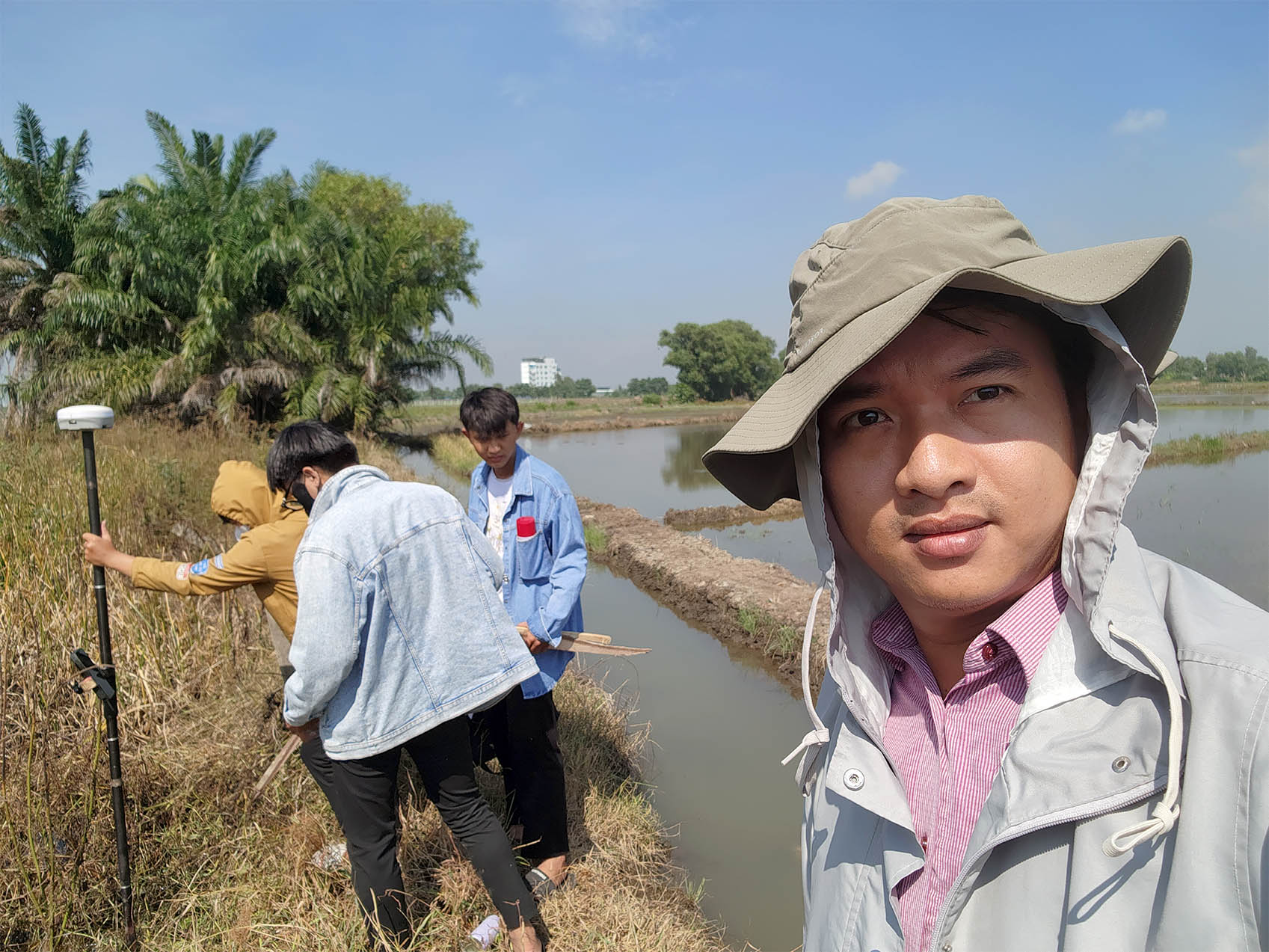 Đo đạc địa chính Tây Nam khu vực gần sông Sài Gòn.jpg (365 KB)