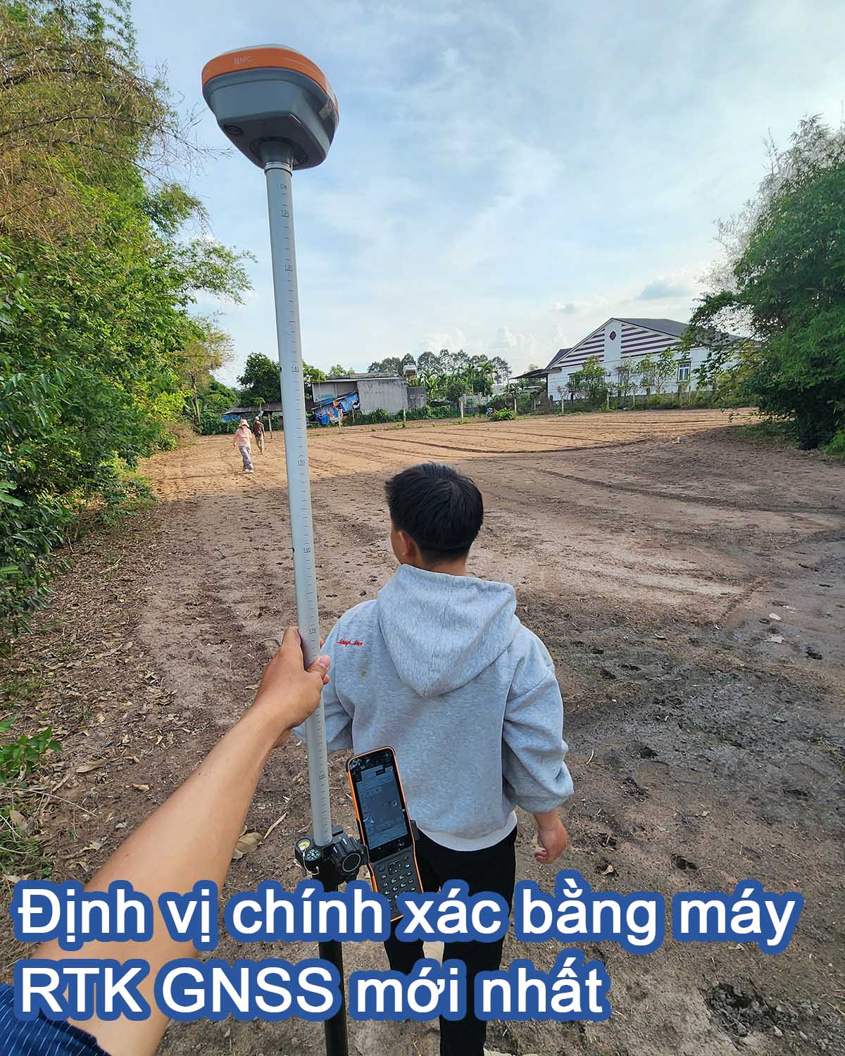 Định vị chính xác bằng máy RTK GNSS mới nhất.jpg (346 KB)